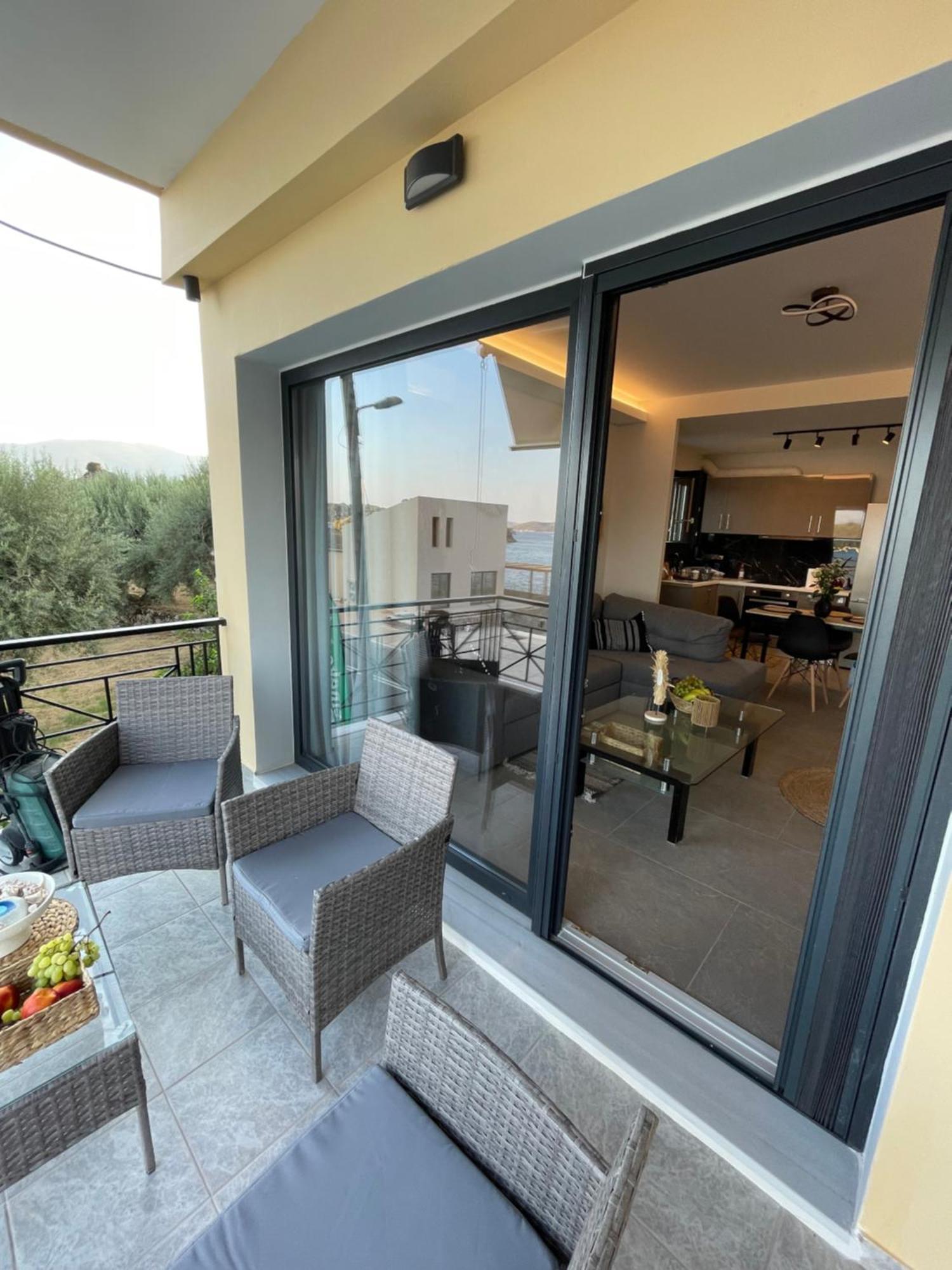 Sailors Apartments Perigiali Nydri (Lefkada) Dış mekan fotoğraf