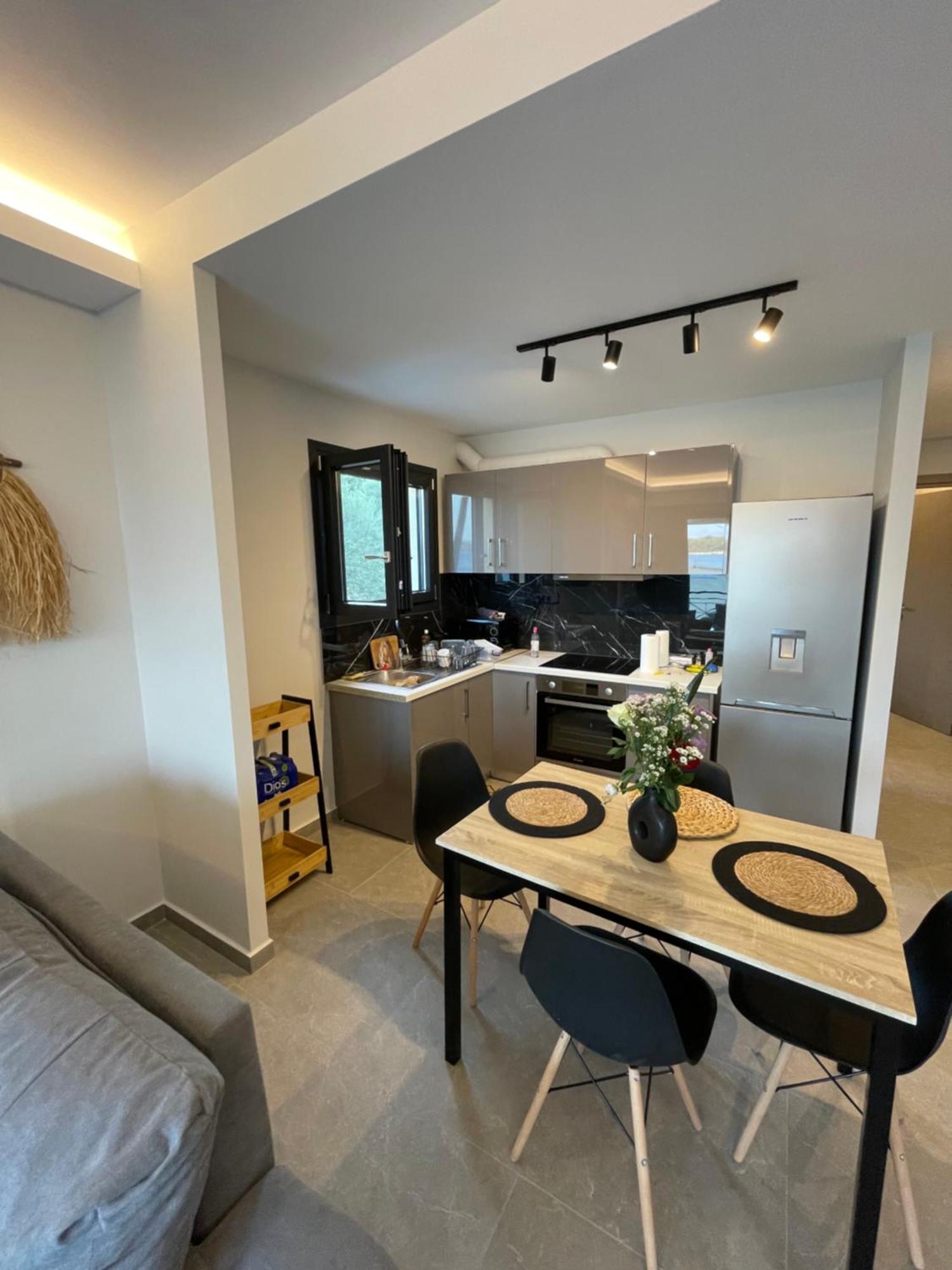 Sailors Apartments Perigiali Nydri (Lefkada) Dış mekan fotoğraf